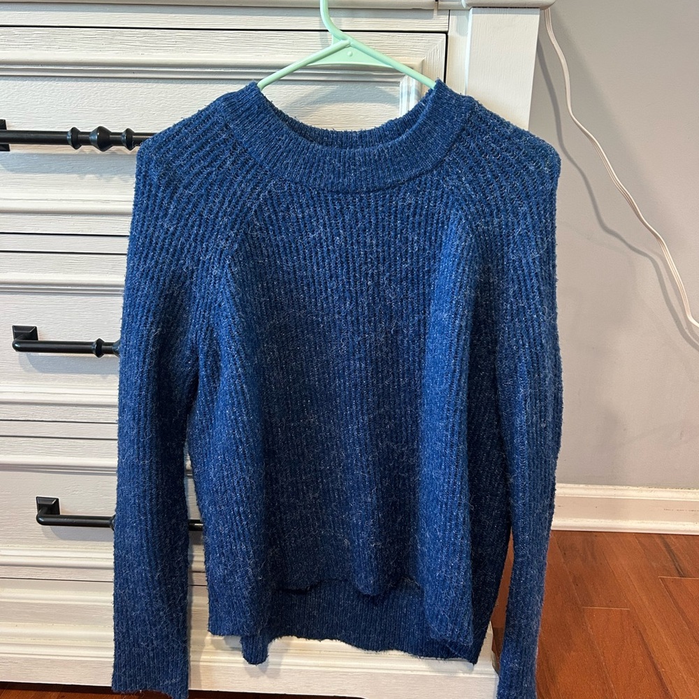 H&M Women's Deep Blue Crew Neck Sweater